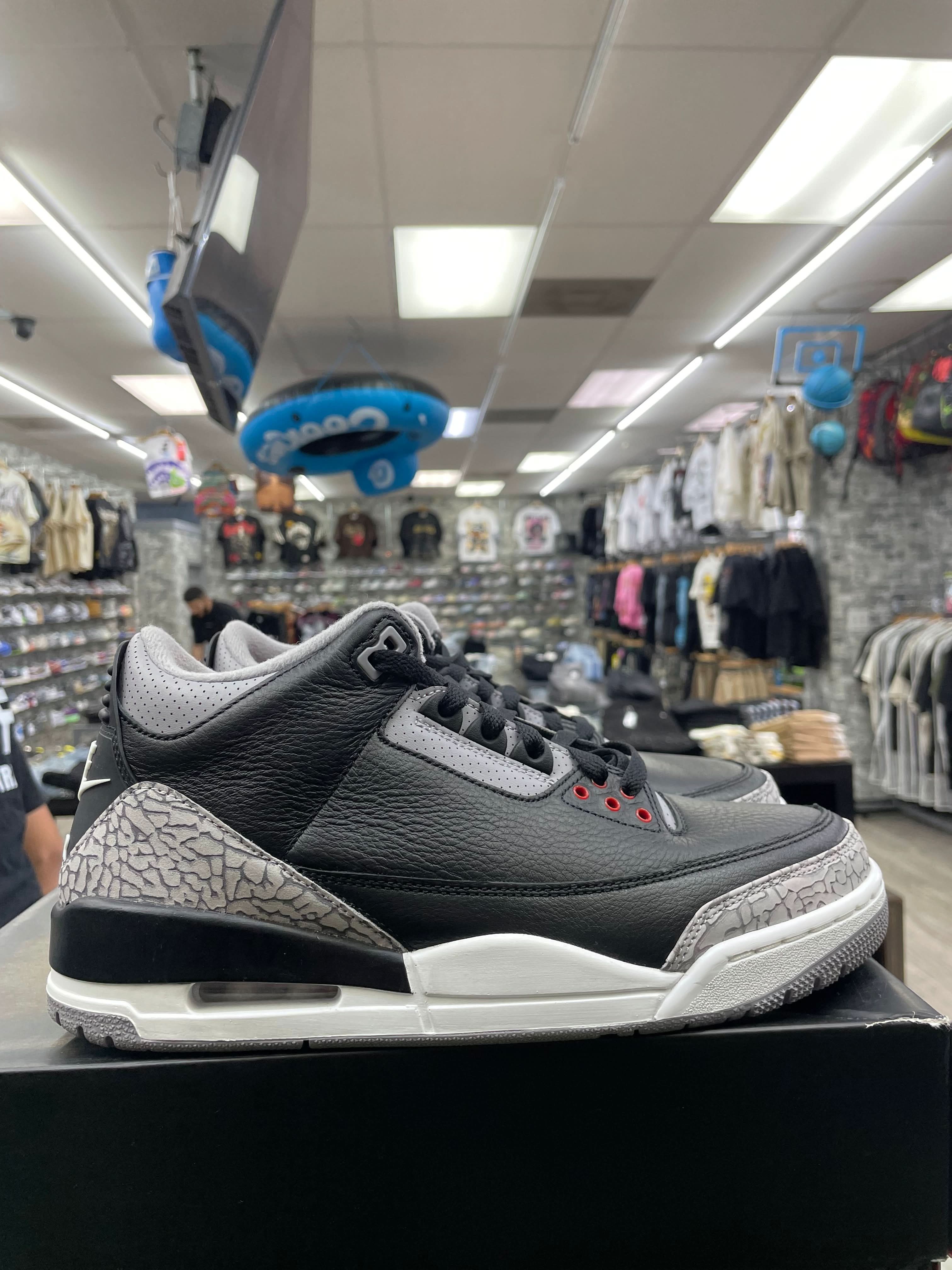 Air Jordan Retro 3 “Black Cement” *Size 9.5 Preowned*