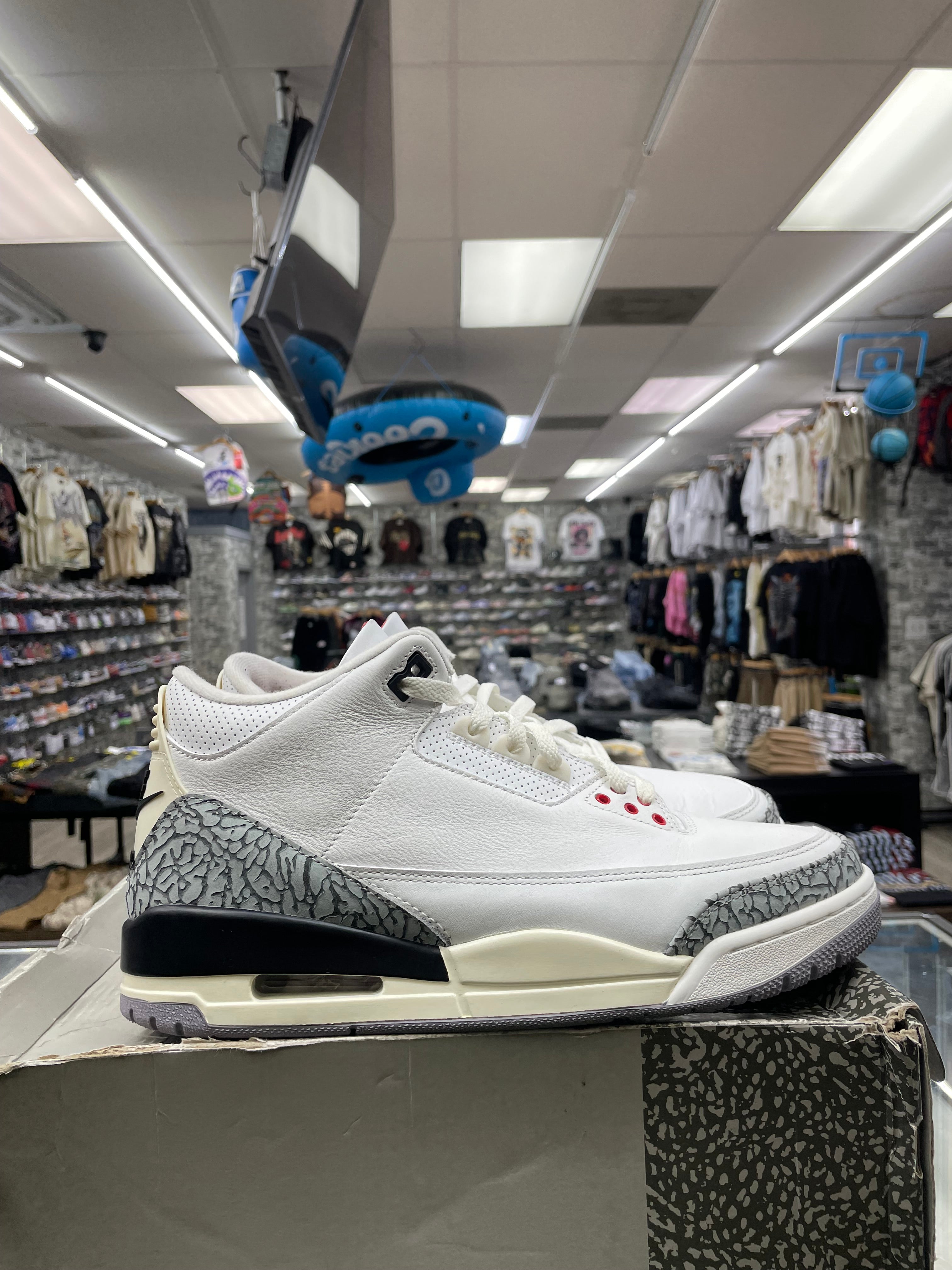 Air Jordan Retro 3 “White Cement” *Size 11 Preowned*