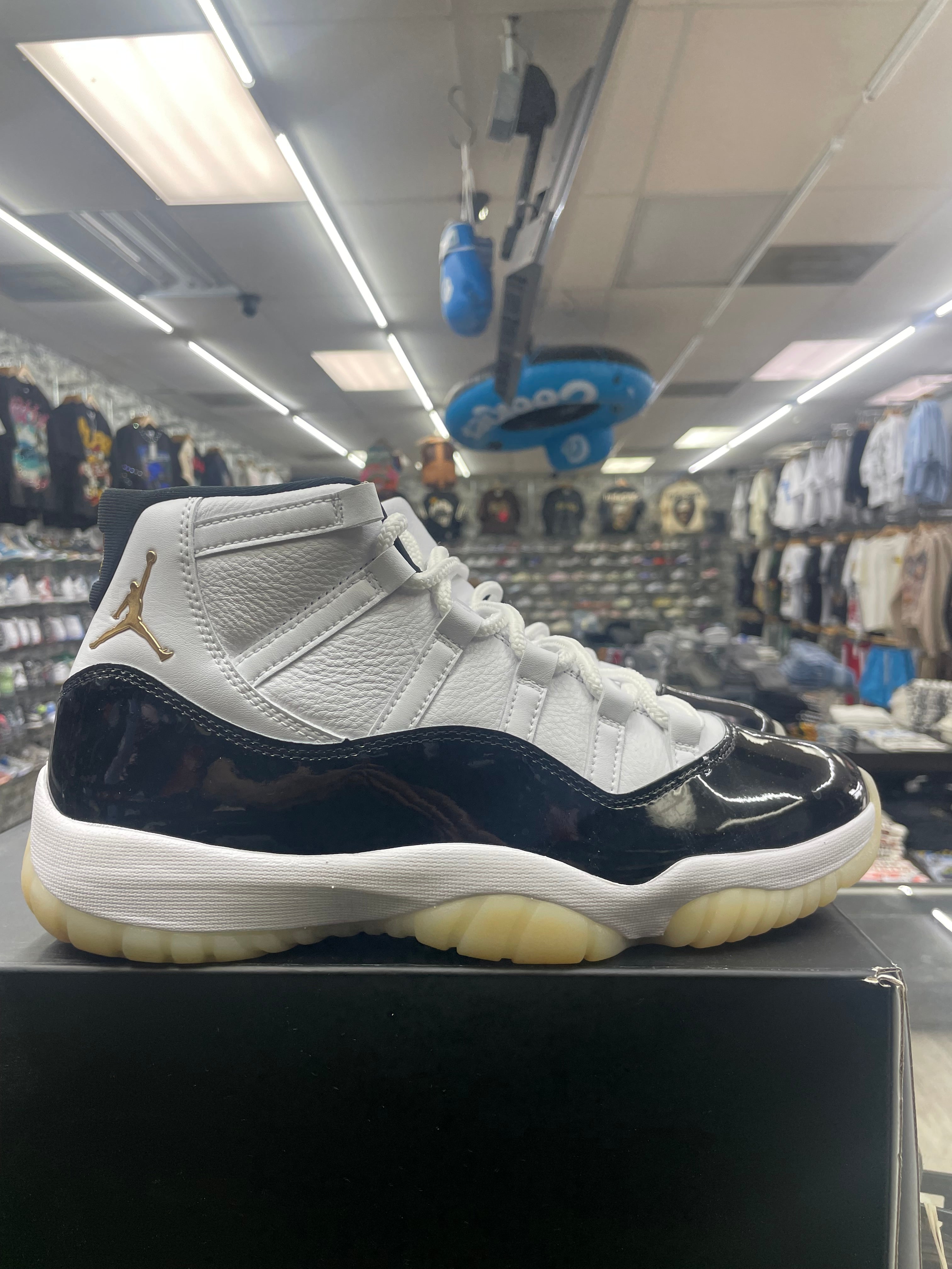 Air Jordan Retro 11  “Dmp Gratitude” *Size 10.5 Preowned*