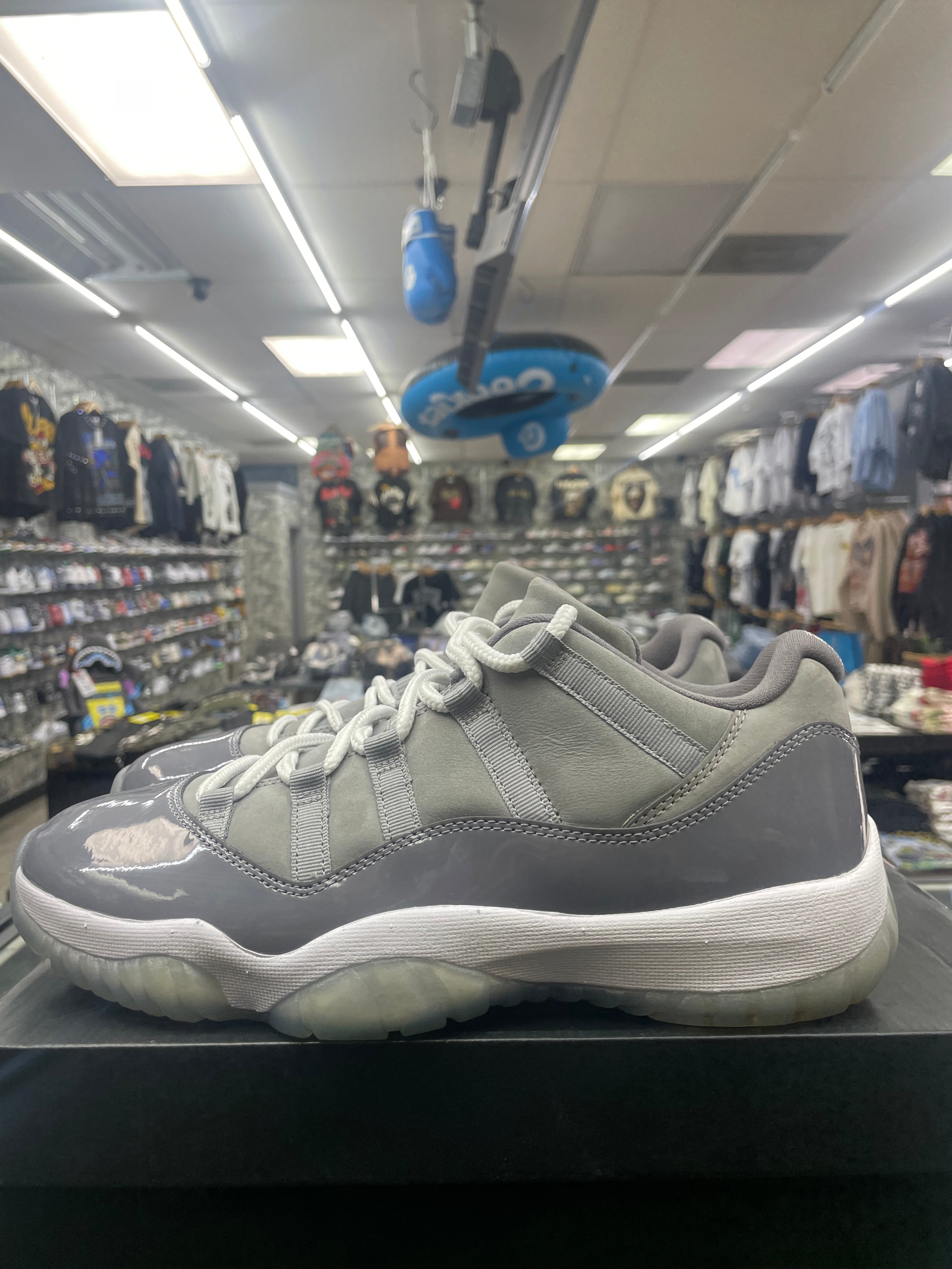 Air Jordan Retro 11 Low “Cool Grey” *Size 10 Preowned*