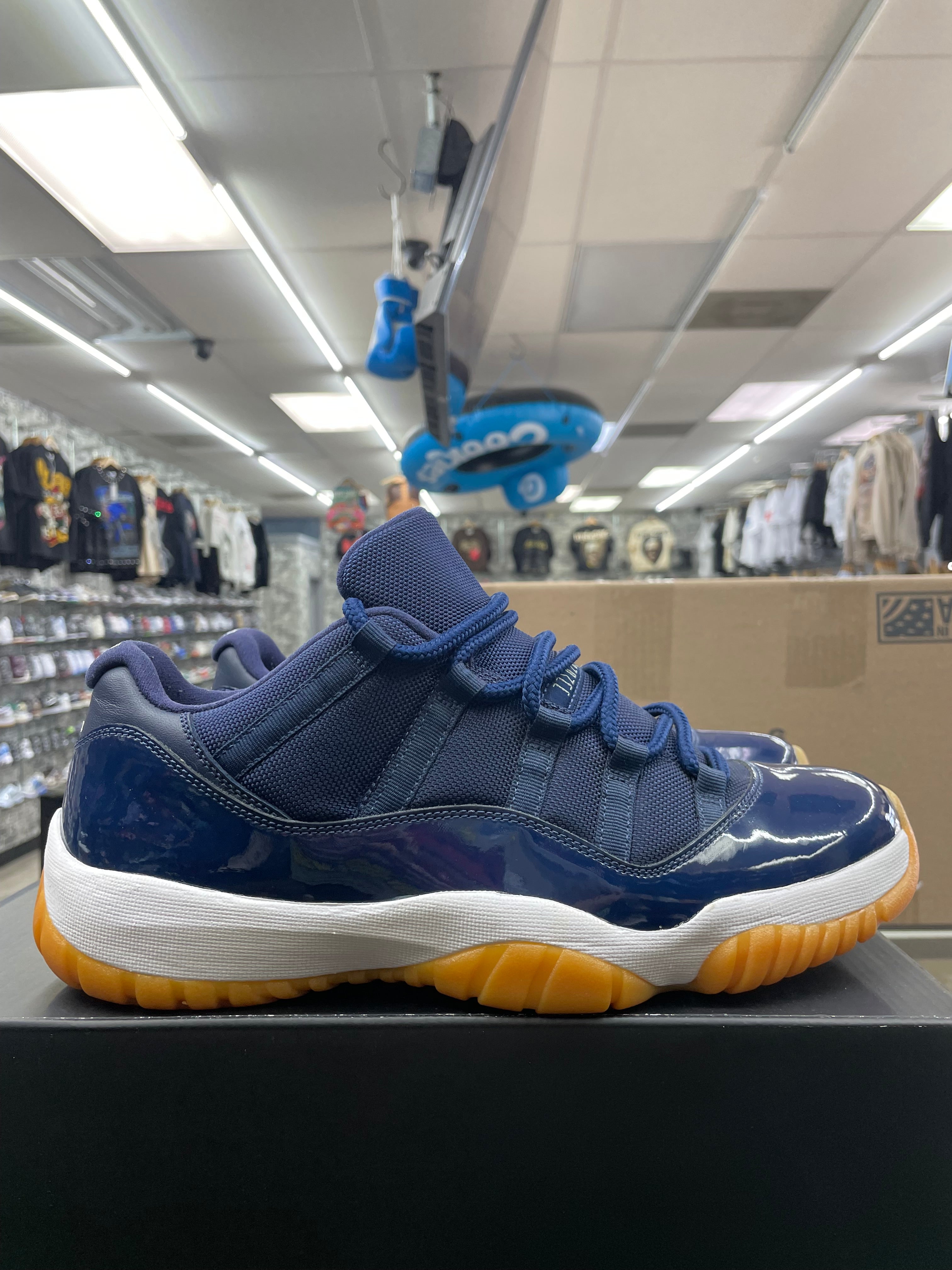 Air Jordan Retro 11 Low “Midnight Navy” *Size 12 Preowned*