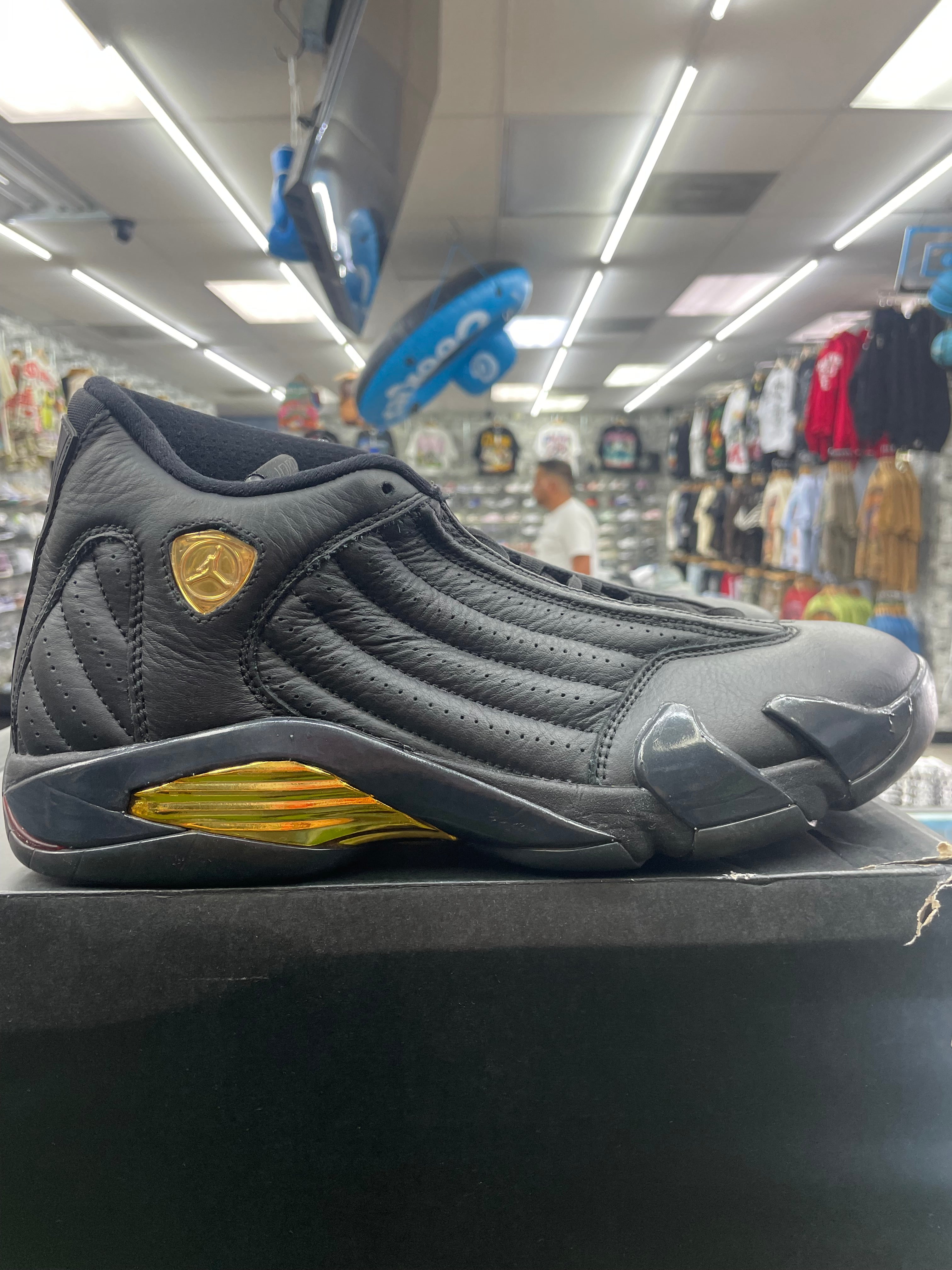 Air Jordan Retro 14 “Defining Moments Pack Last Shot” *Size 11.5 Preowned*