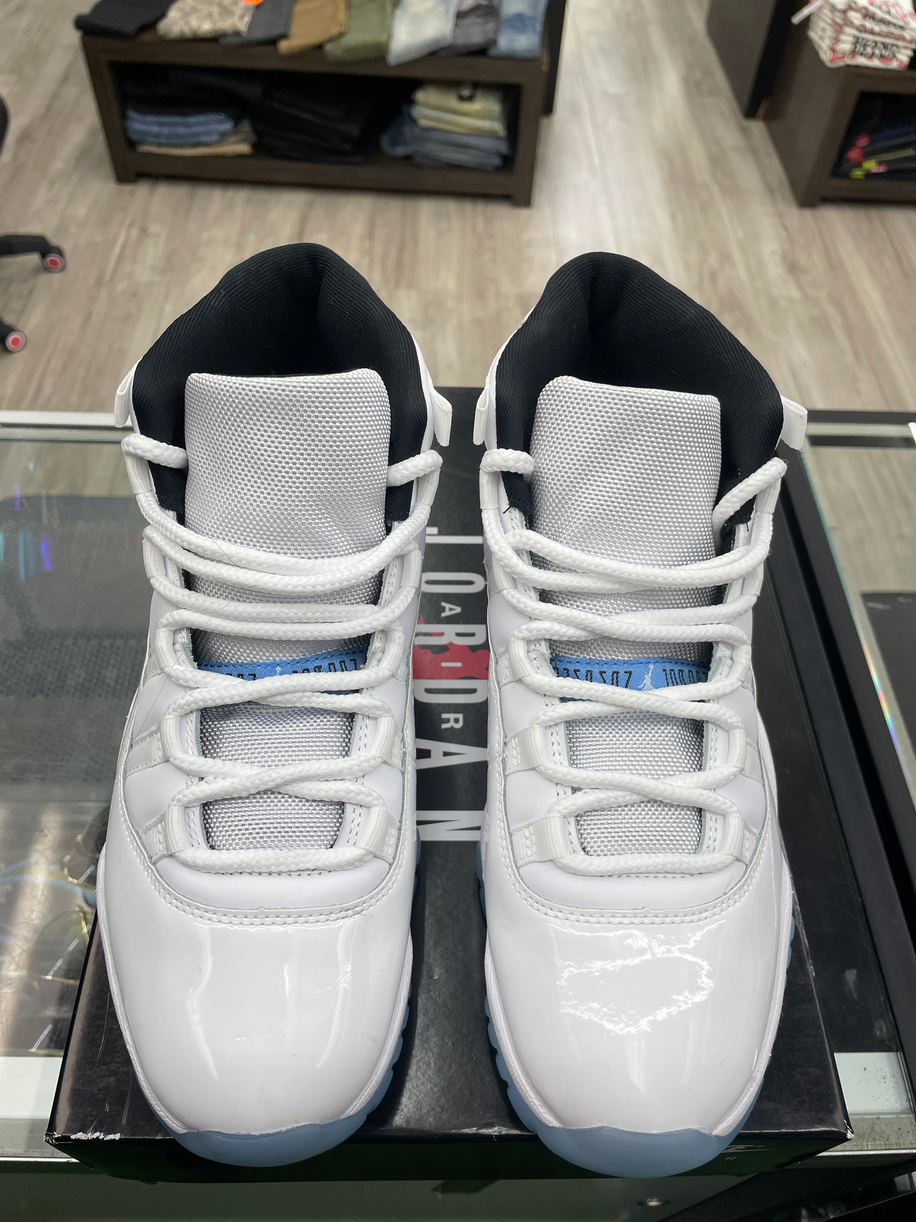 Air Jordan Retro 11 “Legend Blue” *Size 8 Preowned* (CT8012-104)