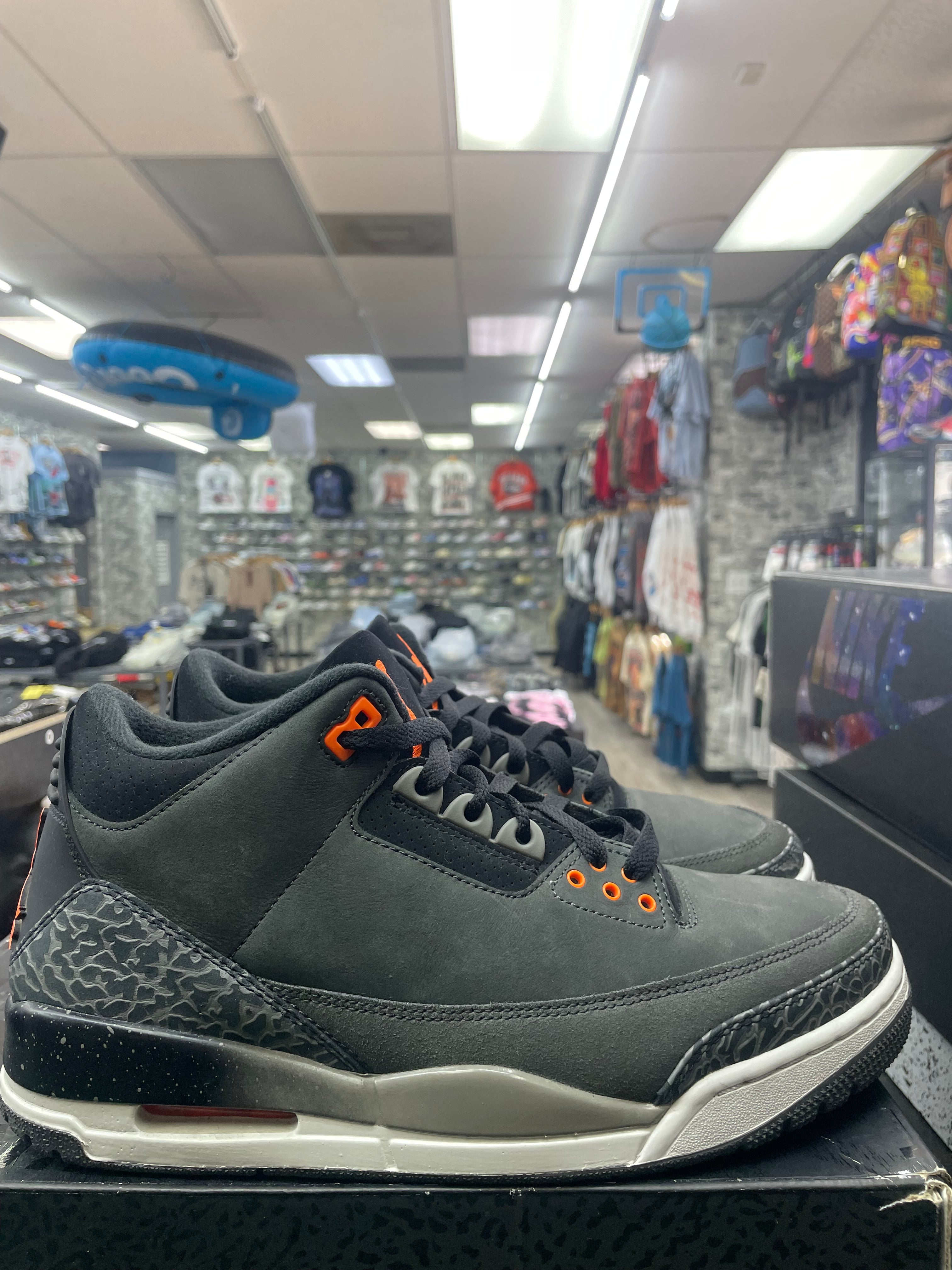 Air Jordan Retro 3 ”Fear Pack” *Size 9.5 Preowned* (CT8532-080)
