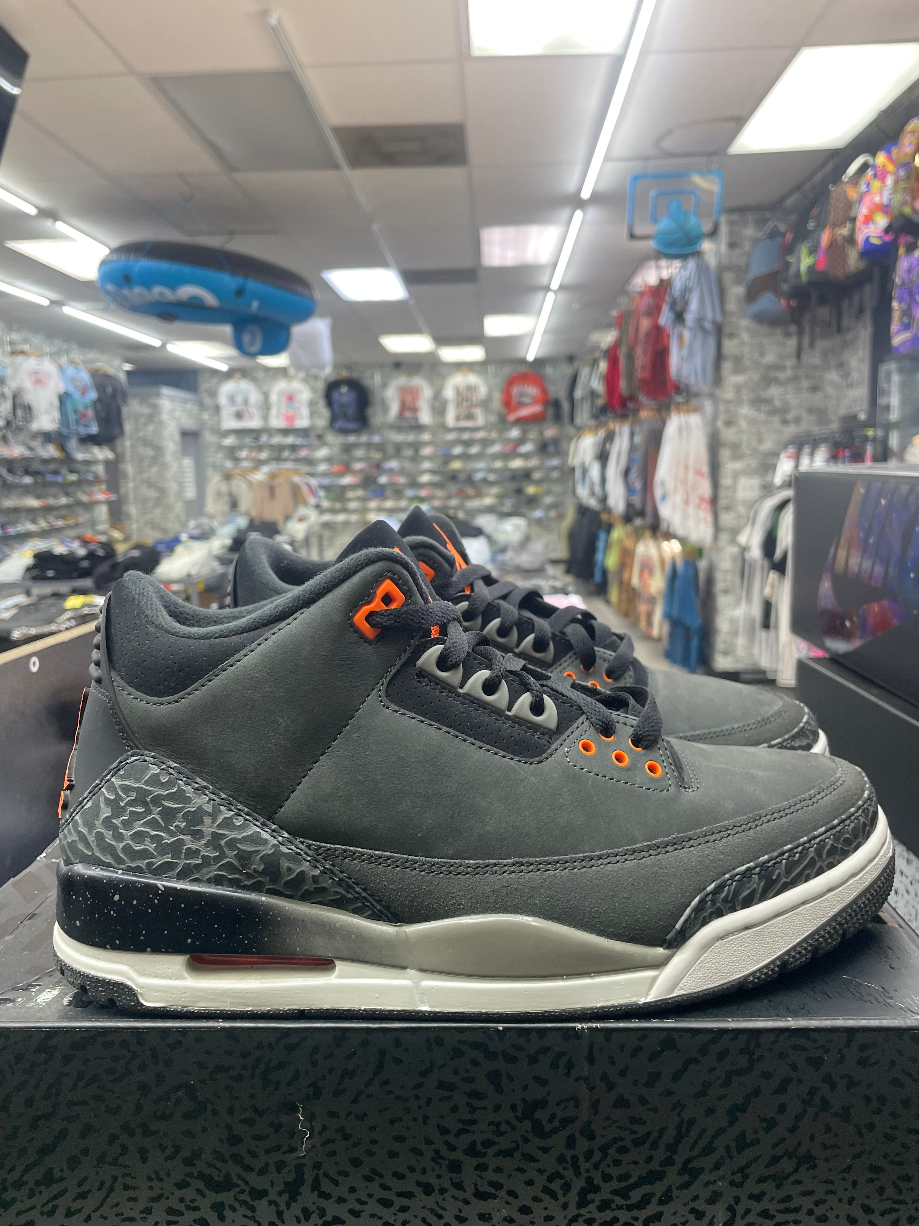 Air Jordan Retro 3 ”Fear Pack” *Size 9.5 Preowned* (CT8532-080)