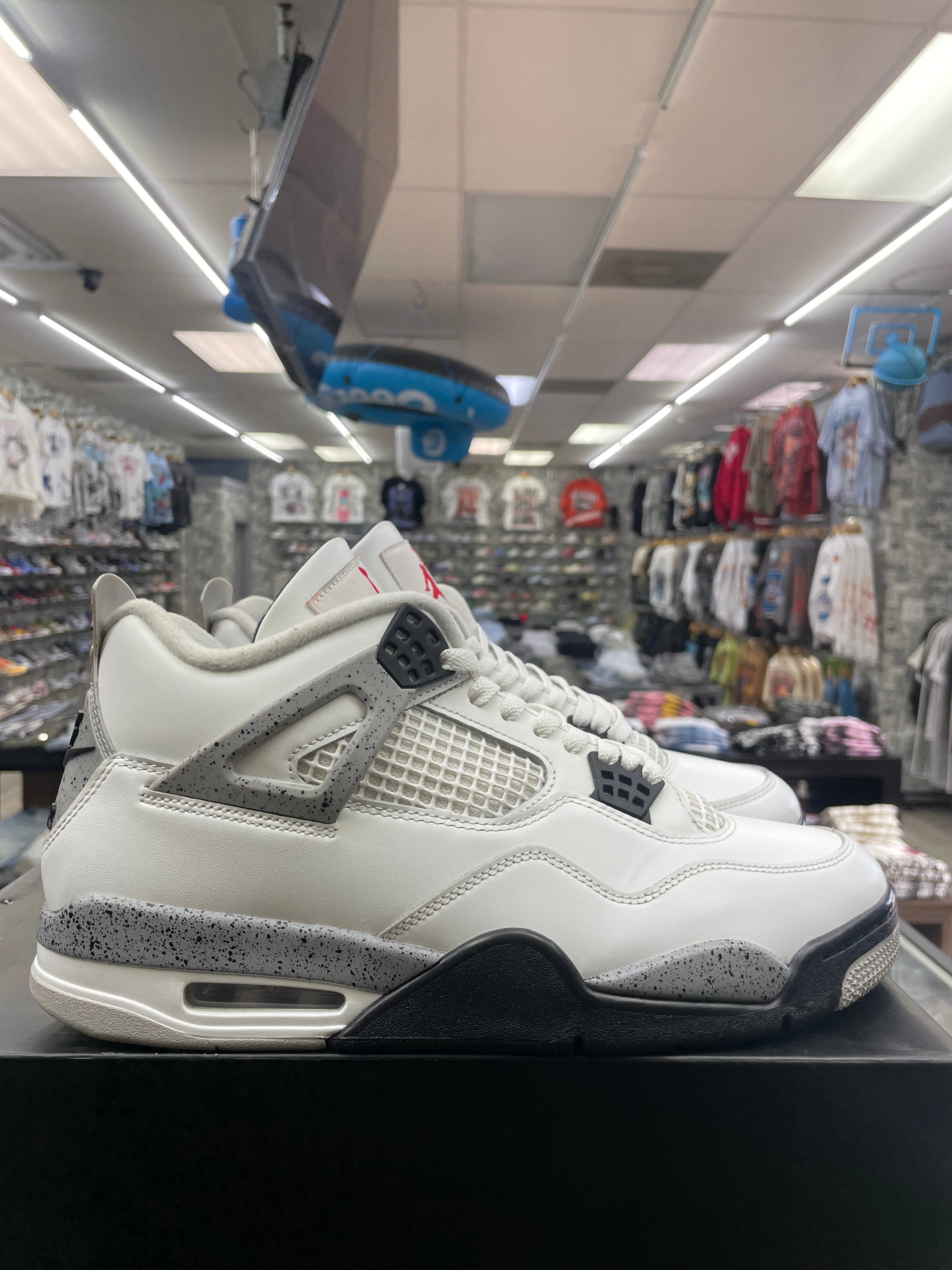 Air Jordan Retro 4 “White Cement” *Size 11.5 Preowned*