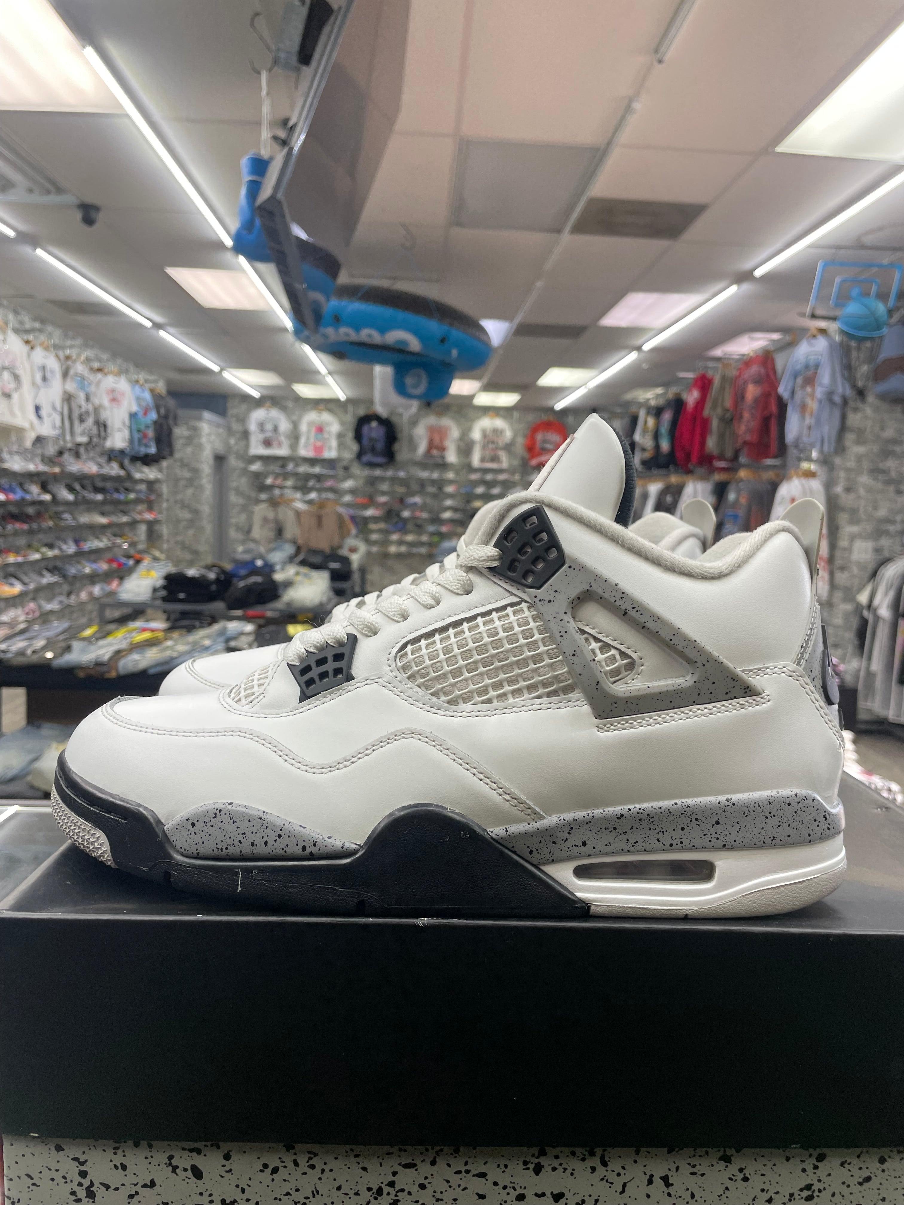 Air Jordan Retro 4 “White Cement” *Size 11.5 Preowned*