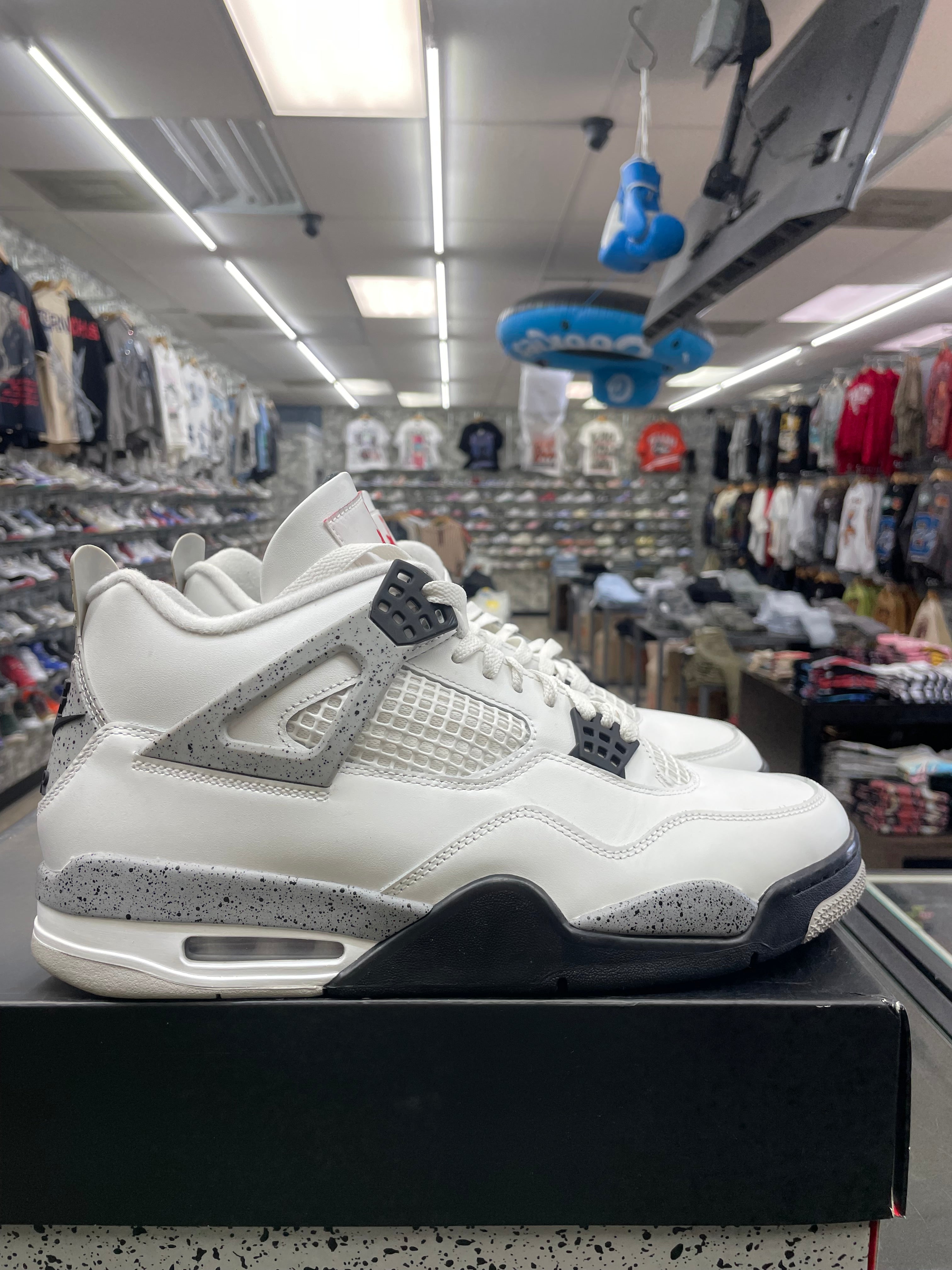 Air Jordan Retro 4 “White Cement” *Size 12 Preowned*