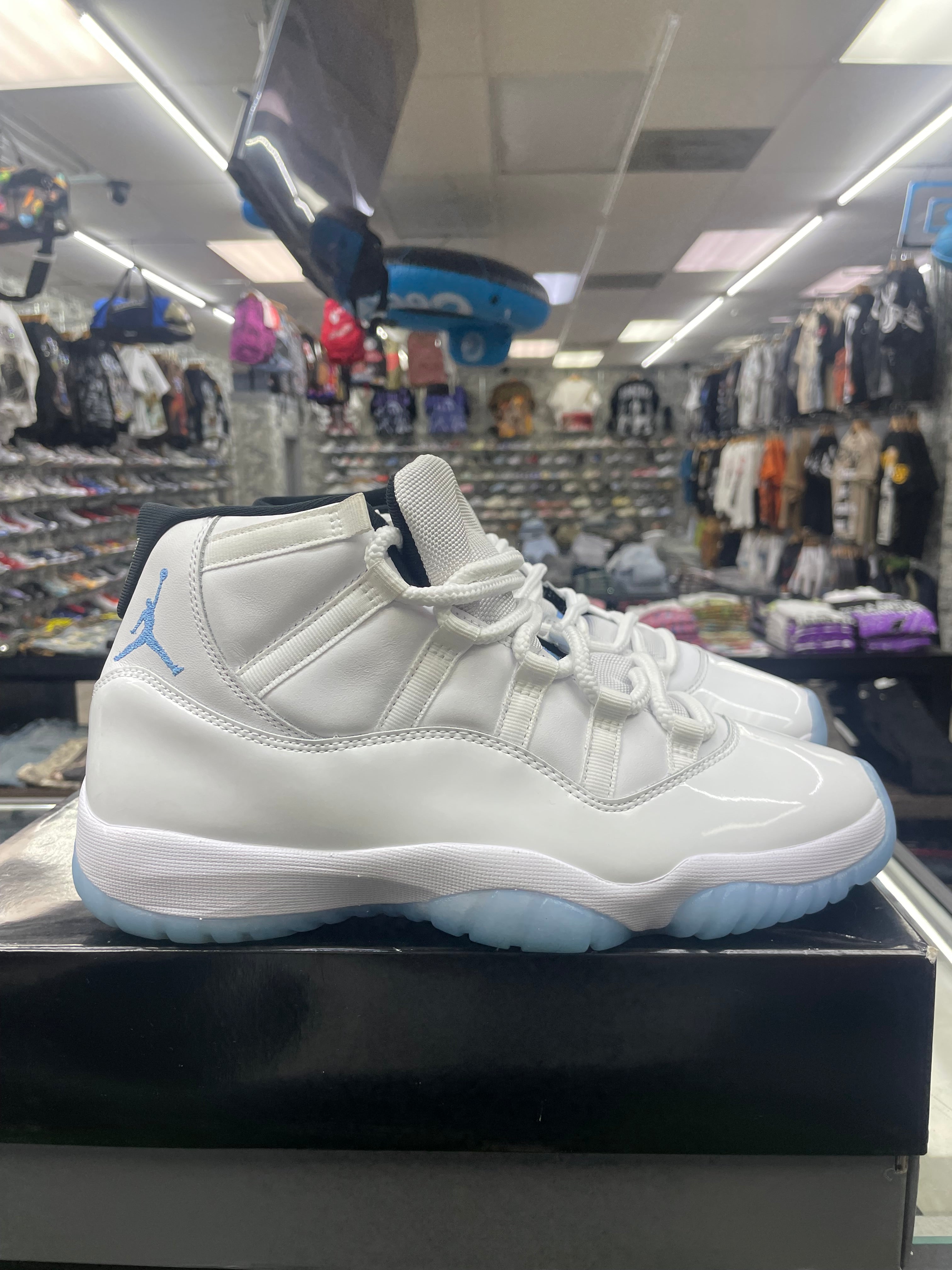 Air Jordan Retro 11 “Legend Blue” *Size 9 Preowned*(CT8012-104)