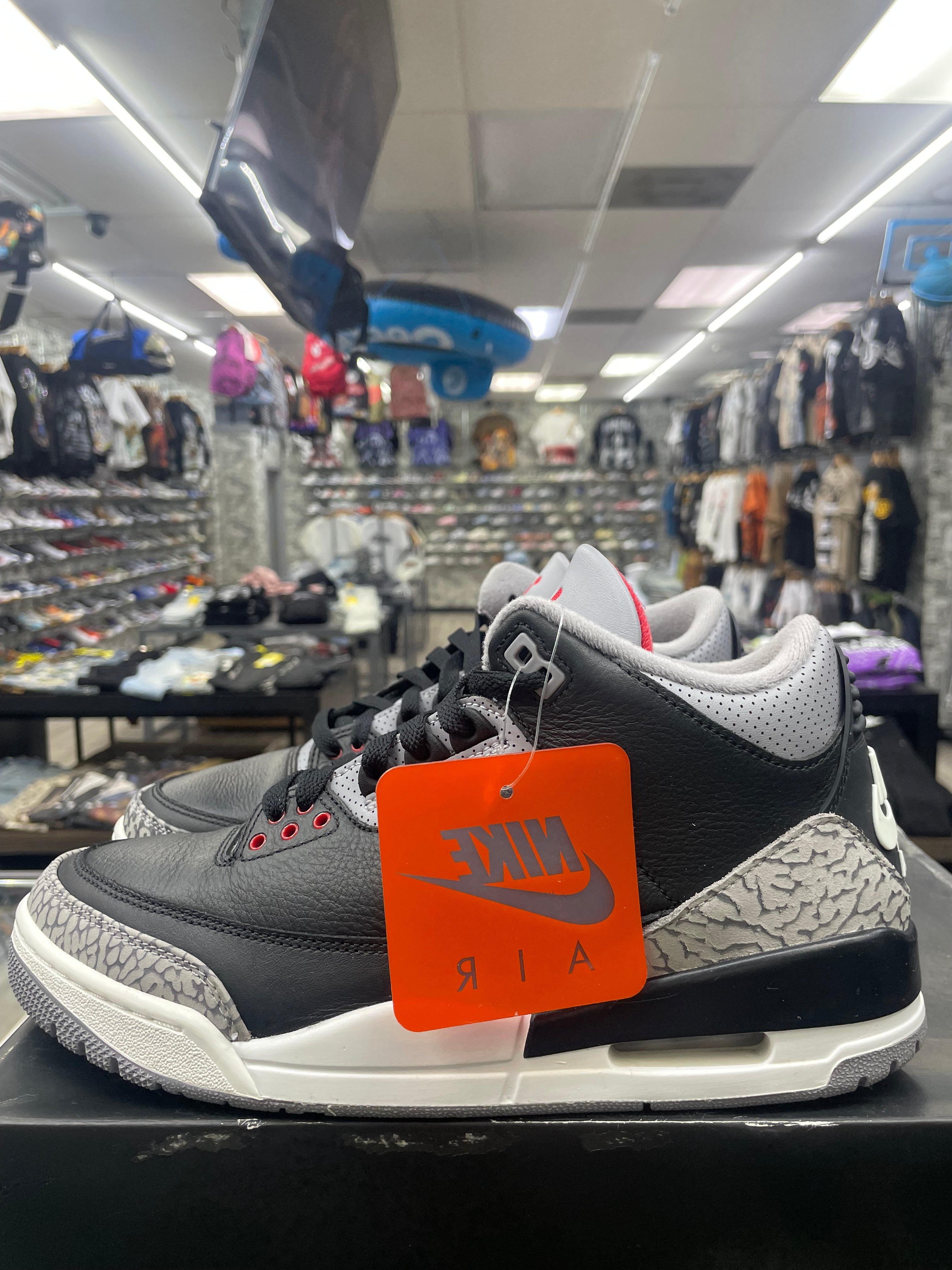 Air Jordan Retro 3 “Black Cement” *Size 8.5 Preowned*(DN3707-010)