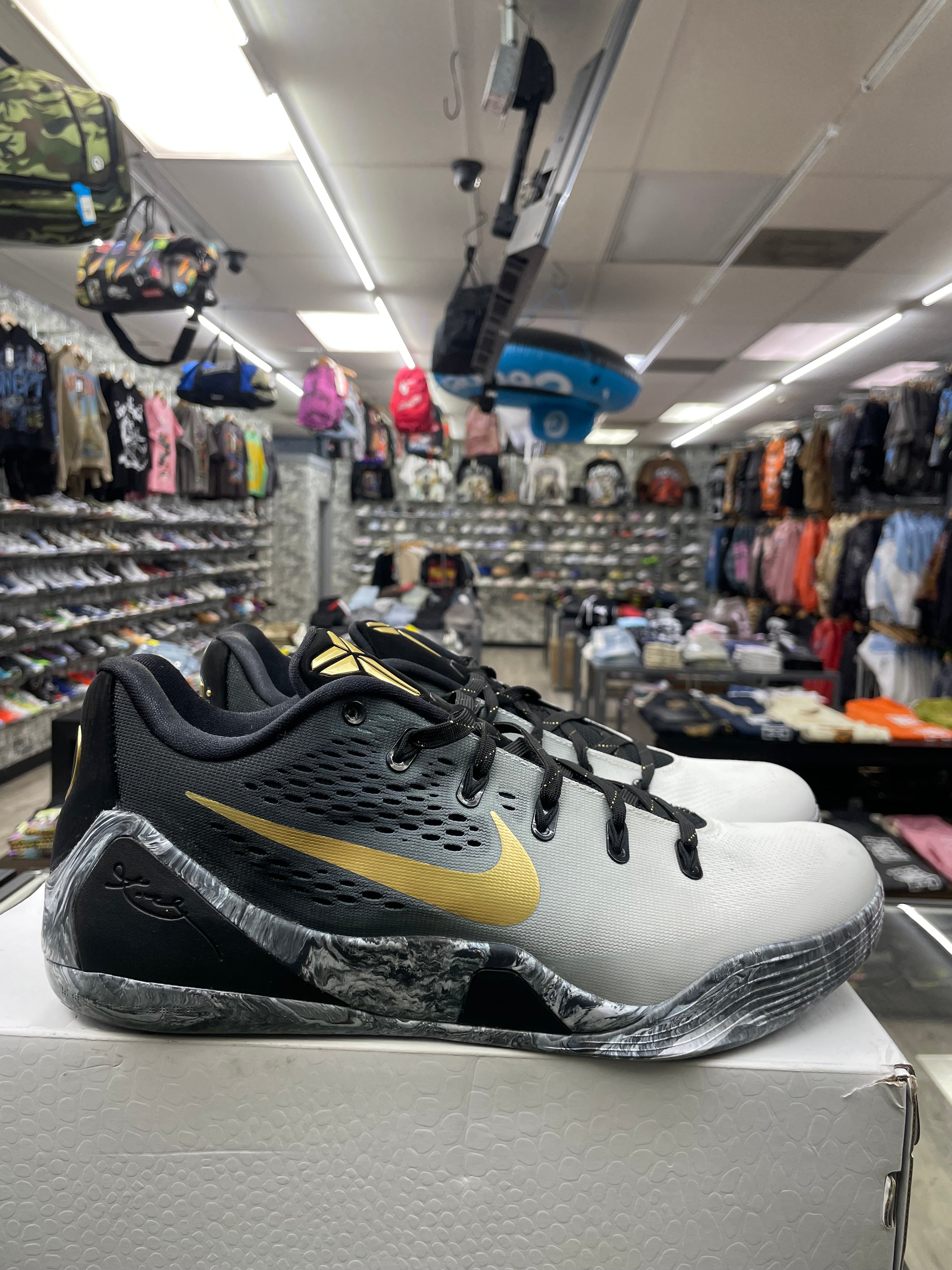 Nike Kobe 9 Protro “Mambacita” *Size 13 Preowned*