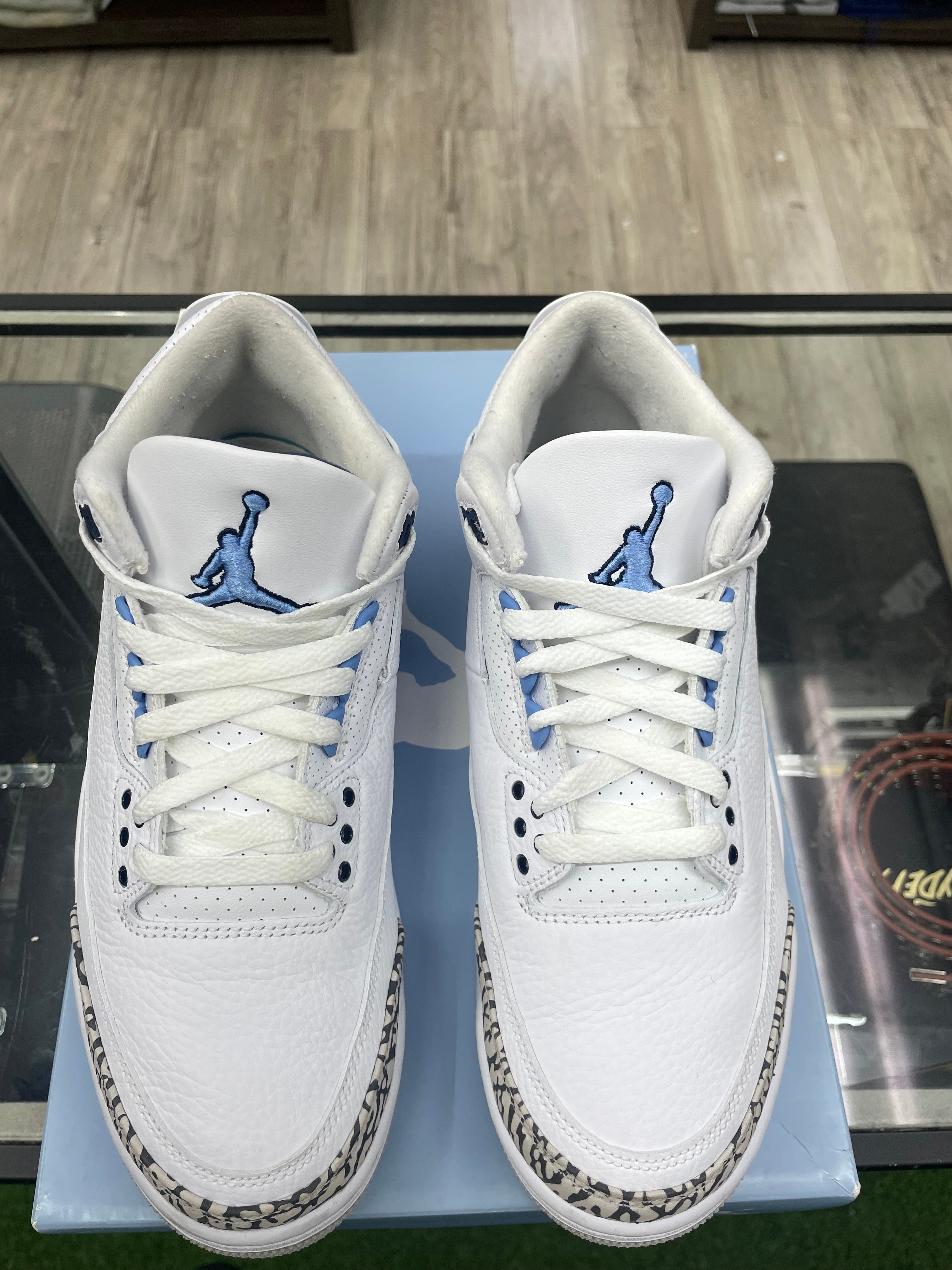 Air jordan Retro 3 “Unc” *Size 8 Preowned*