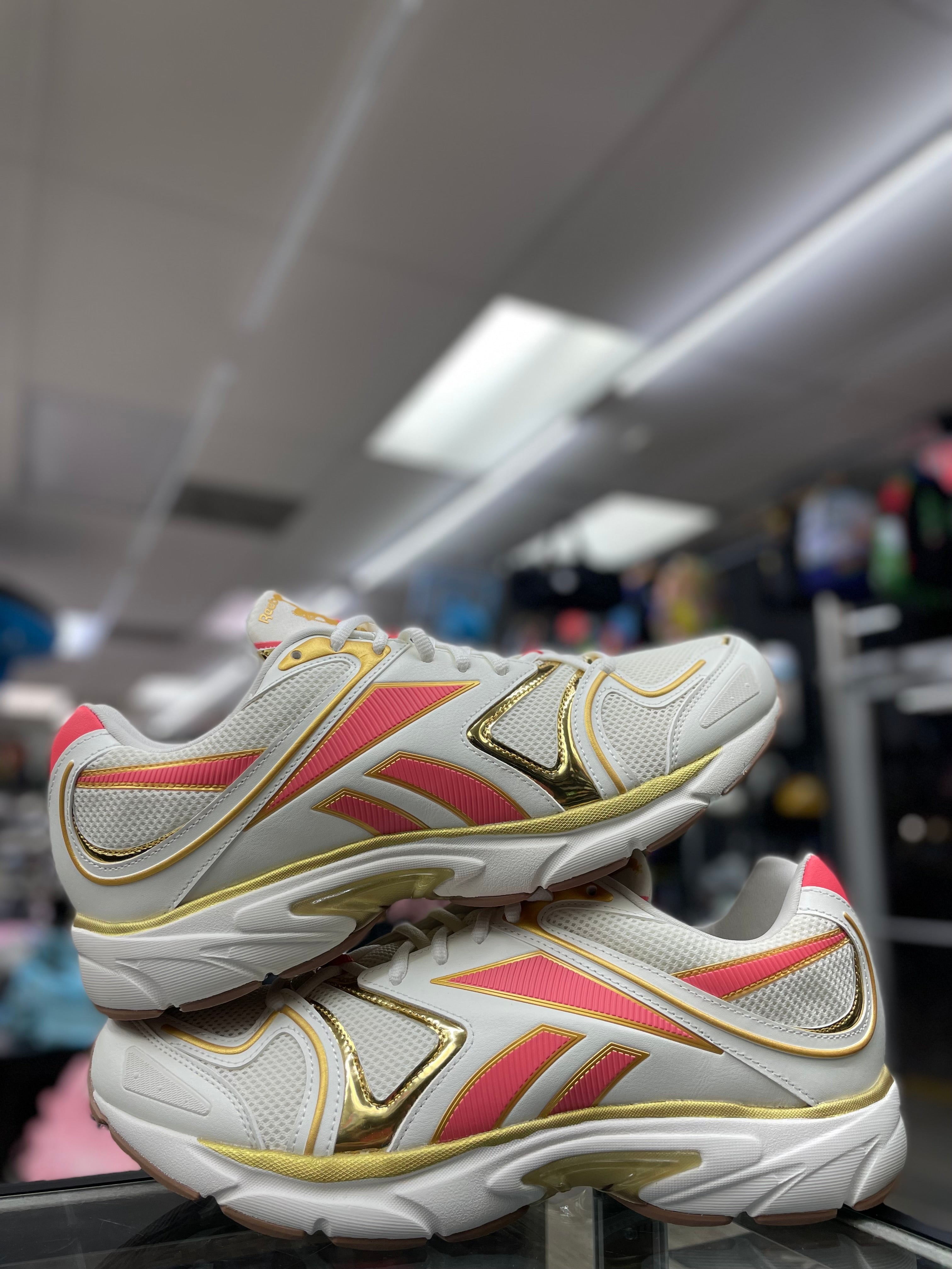 Reebok Premier Road Plus VI "Angel Reese Chalk Sunset Coral" (100228938)