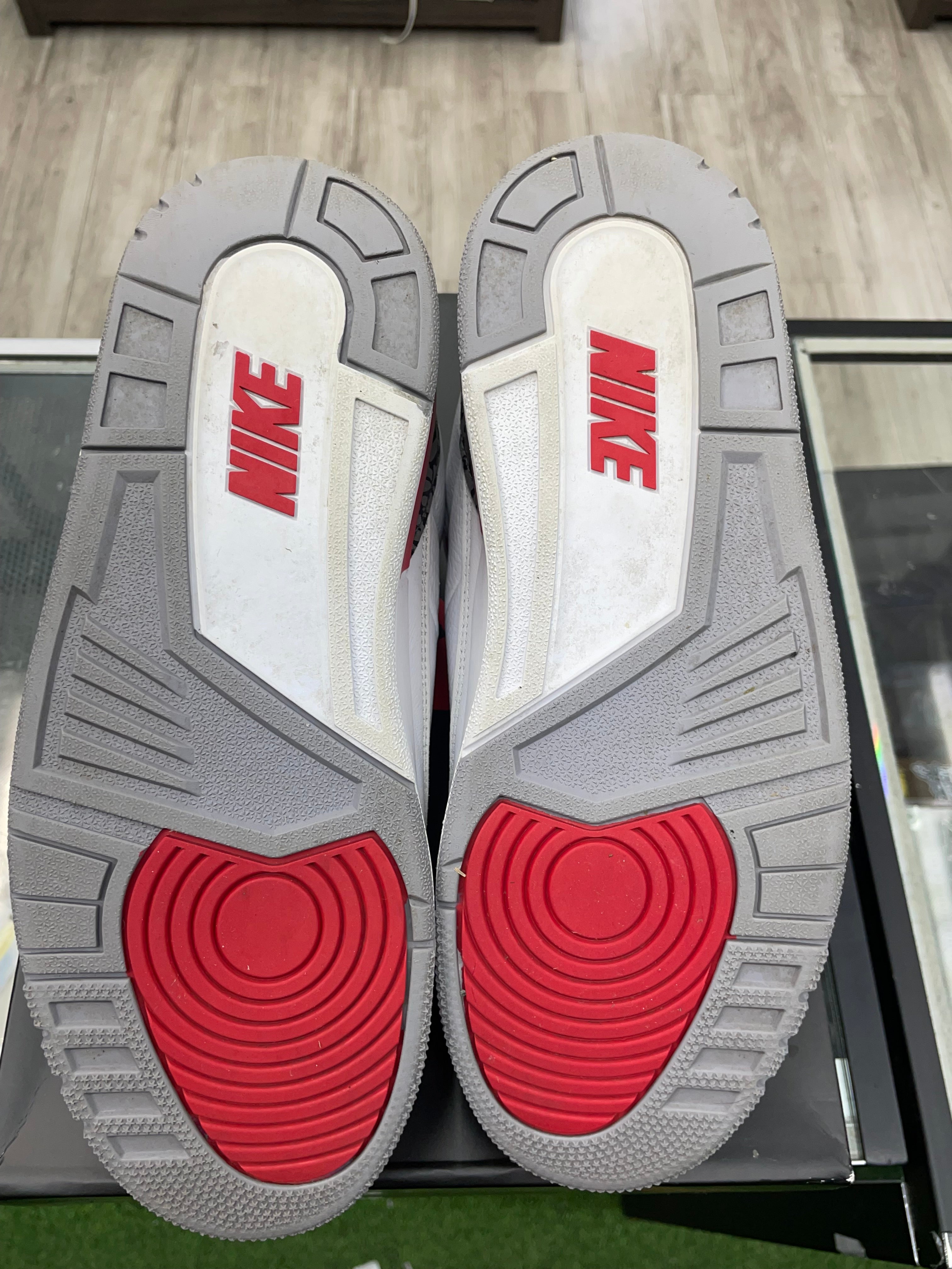 Air Jordan Retro 3 “Fire Red” *Size 9.5 Preowned*