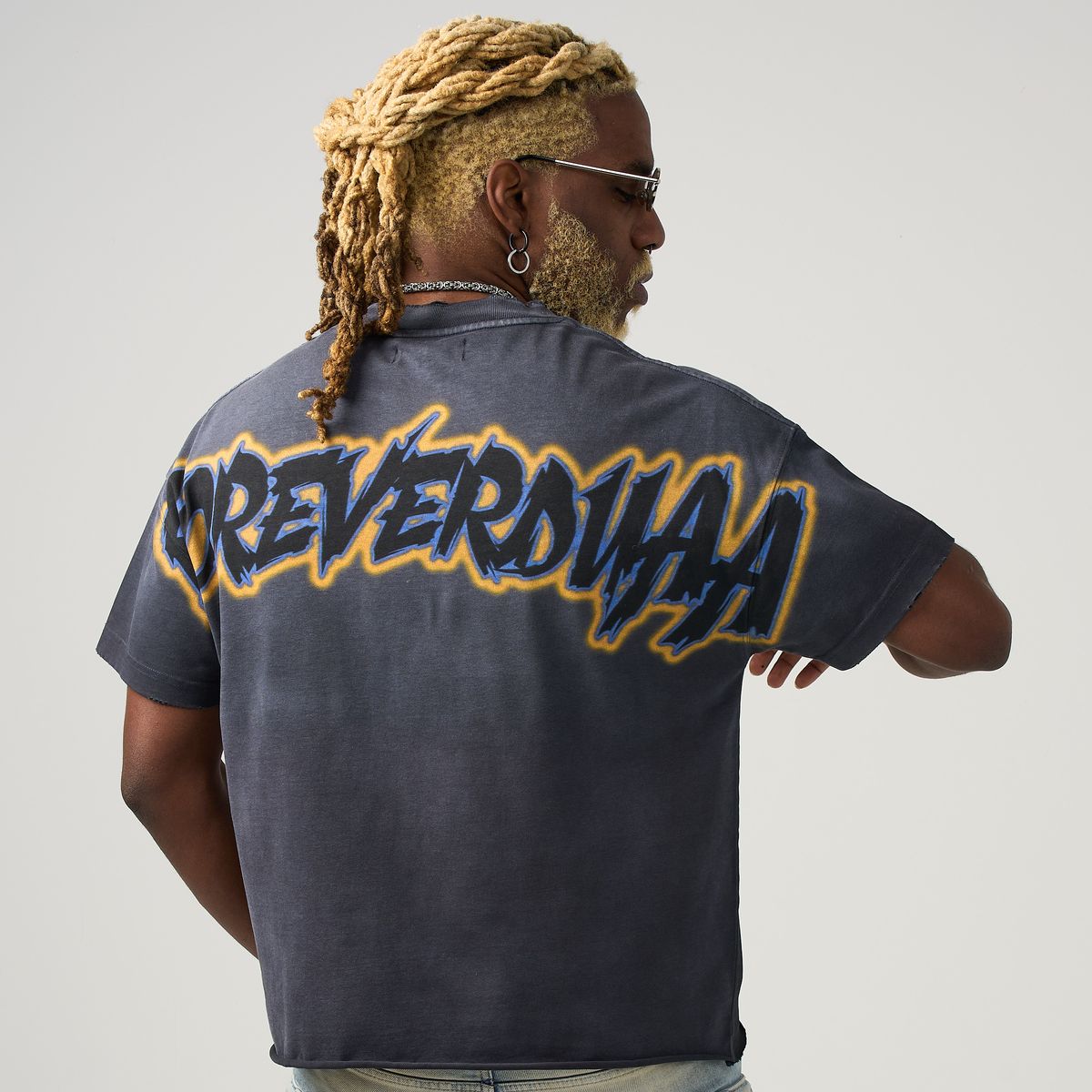 Duaa “Invasion” Tee