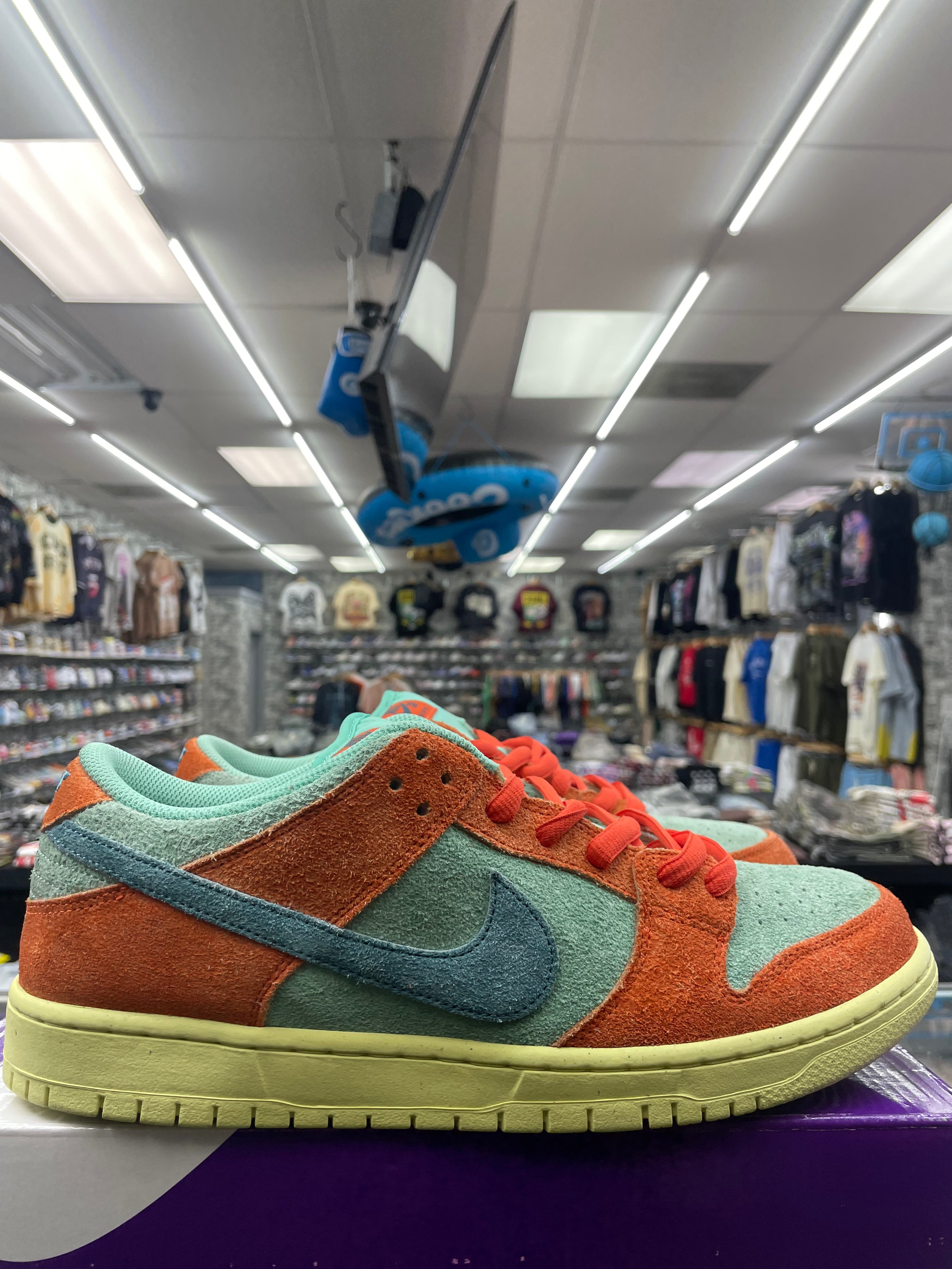 Nike SB Dunk Low “Orange Emerald Rise” *Size 12 Preowned*