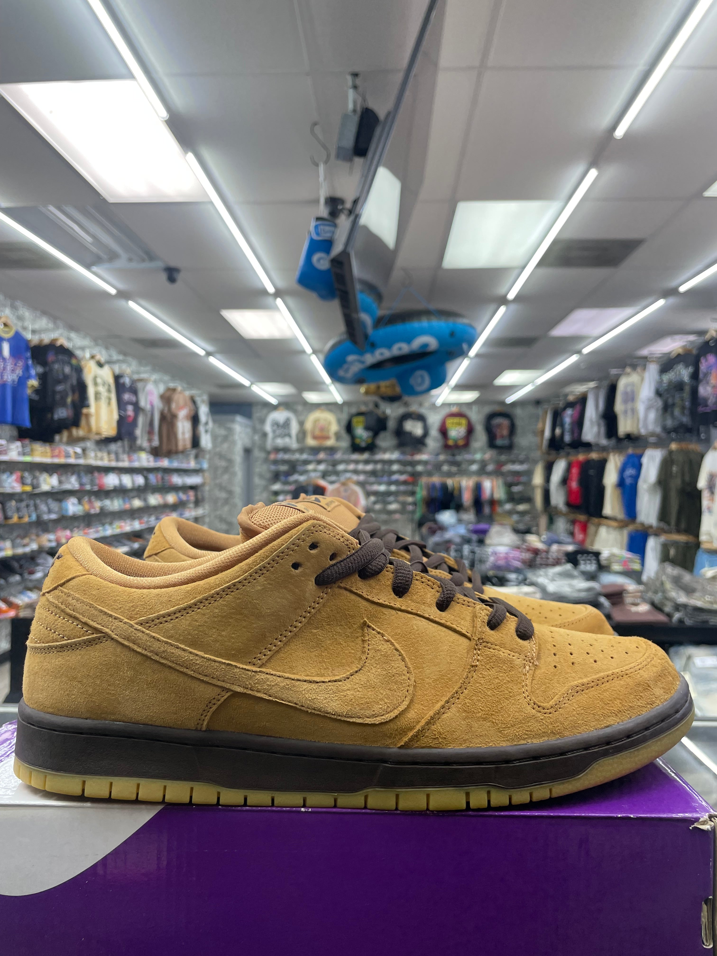 Nike SB Dunk Low “Wheat” *Size 12 Preowned*