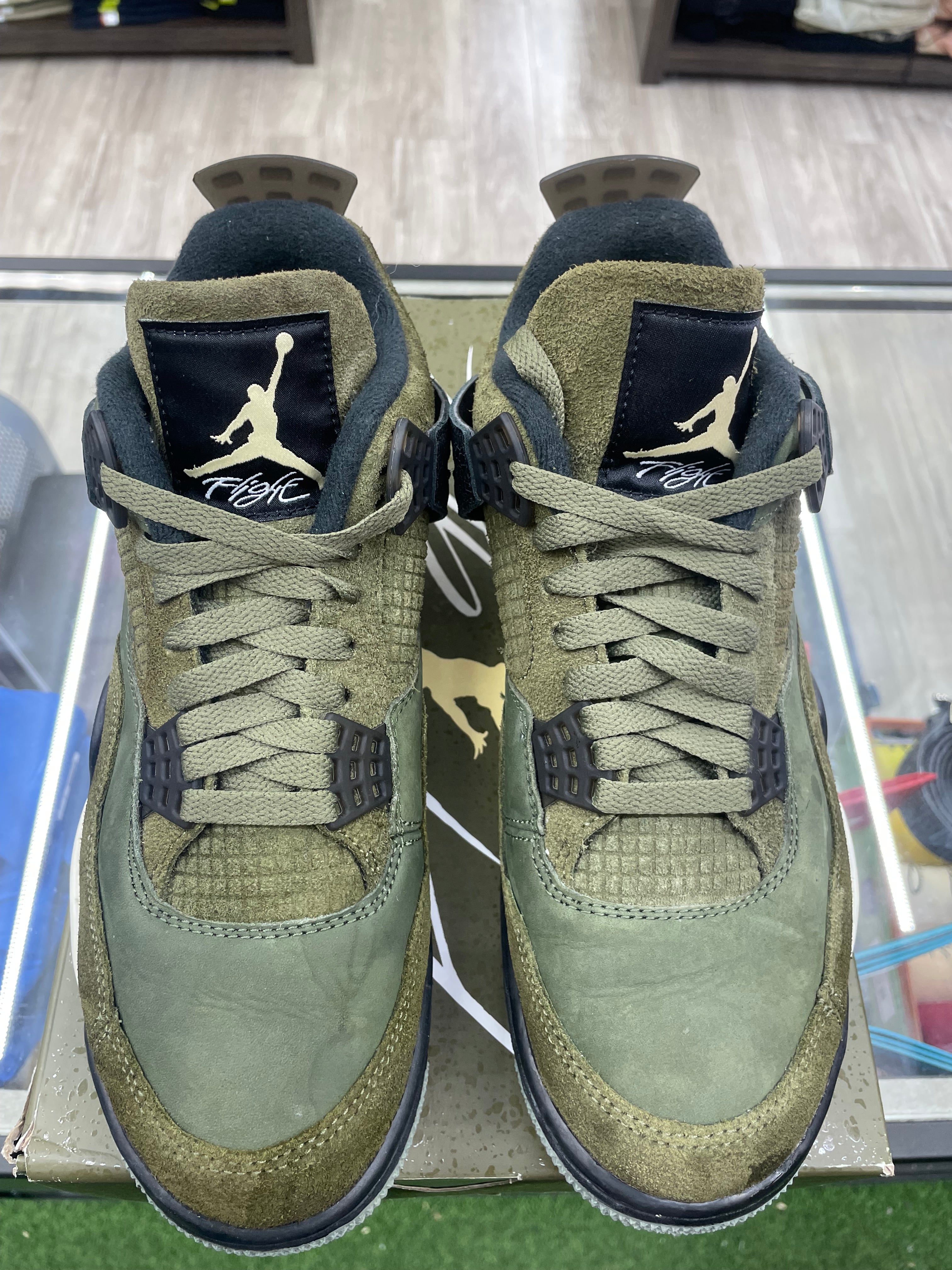 Air Jordan Retro 4 “Craft Medium Olive” *Size 8 Preowned*