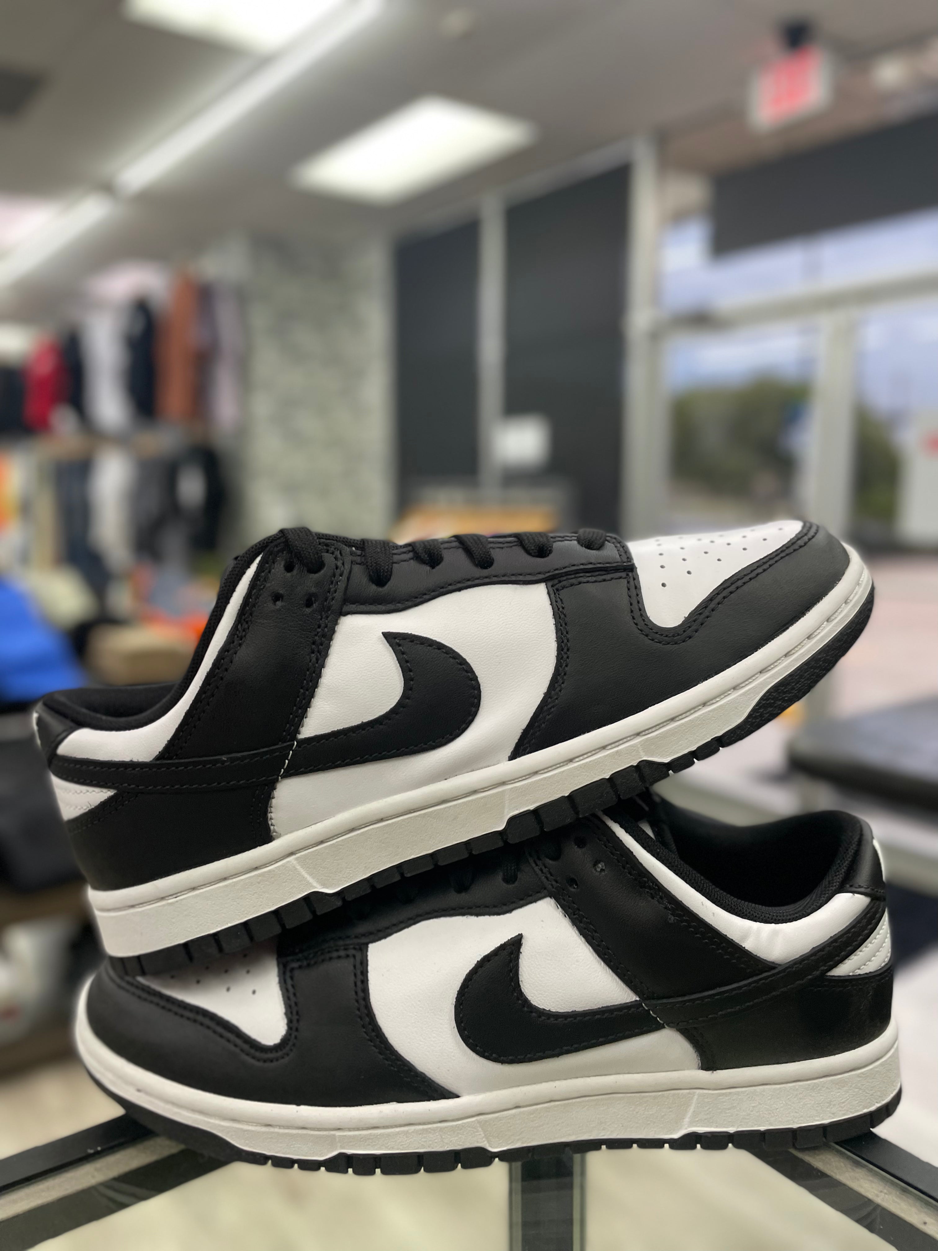 Nike Dunk Low "Panda" (Men)