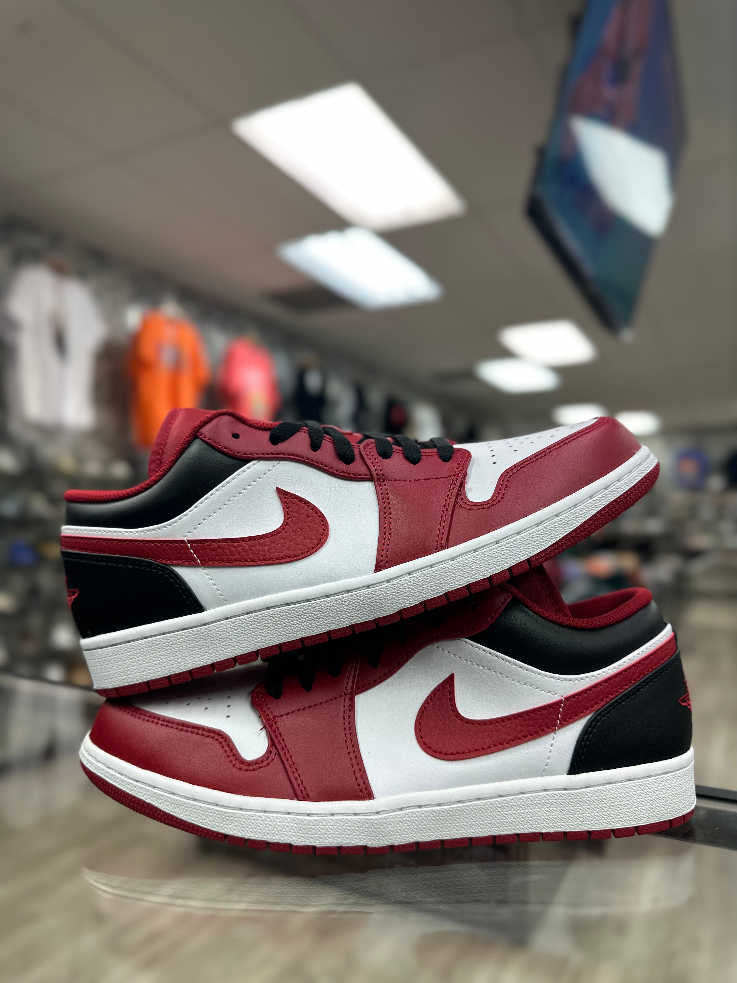 Air Jordan 1 Low "Bulls"