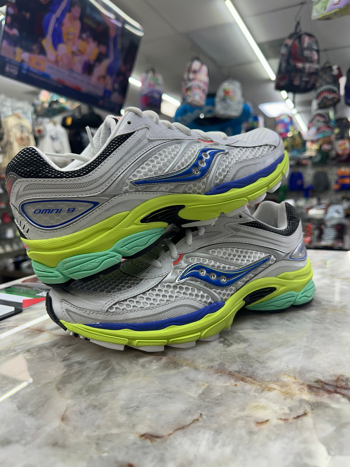 Saucony Progrid Omni 9 “White/ tart” S101245-1013
