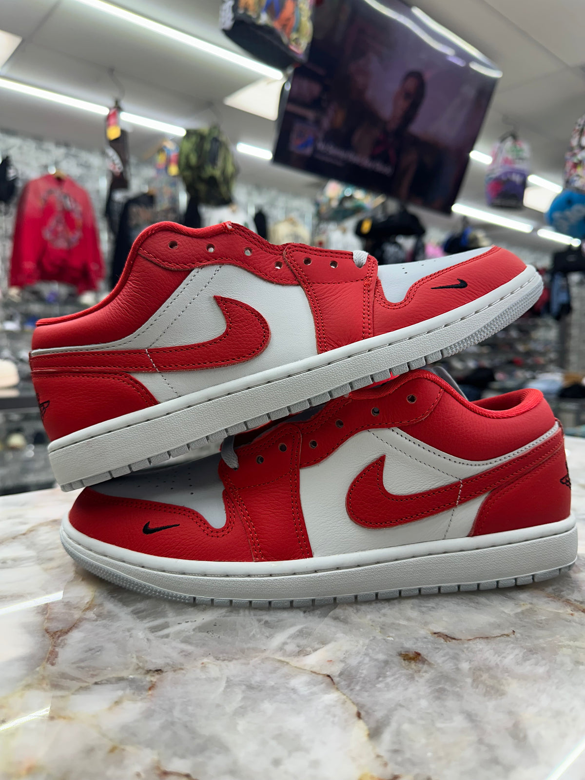 Air Jordan 1 Low SE “Chile Red” II9813-600