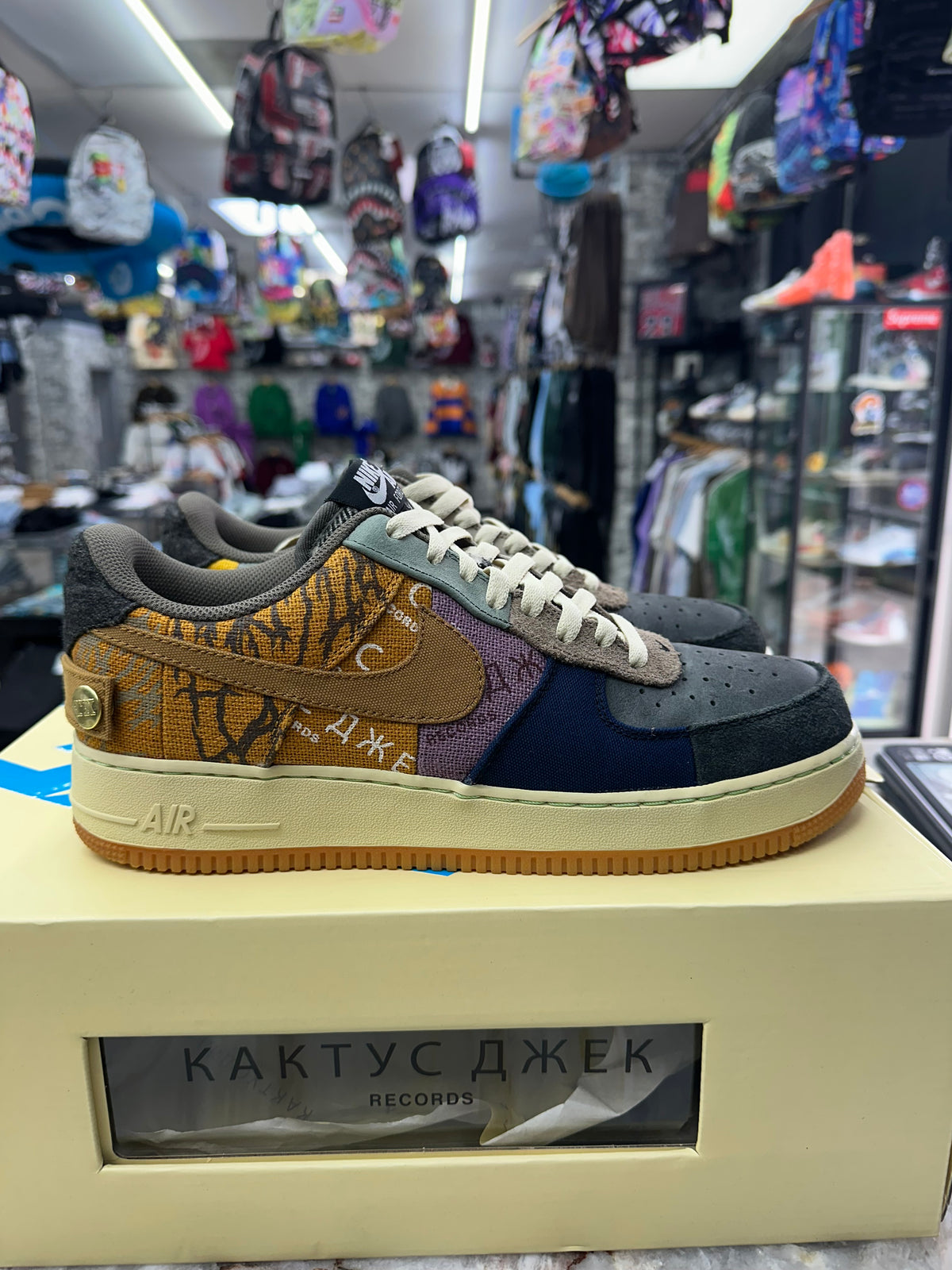 Nike Air Force 1 Low “Travis Scott Cactus Jack” *Size 11 Preowned* CN2405-900