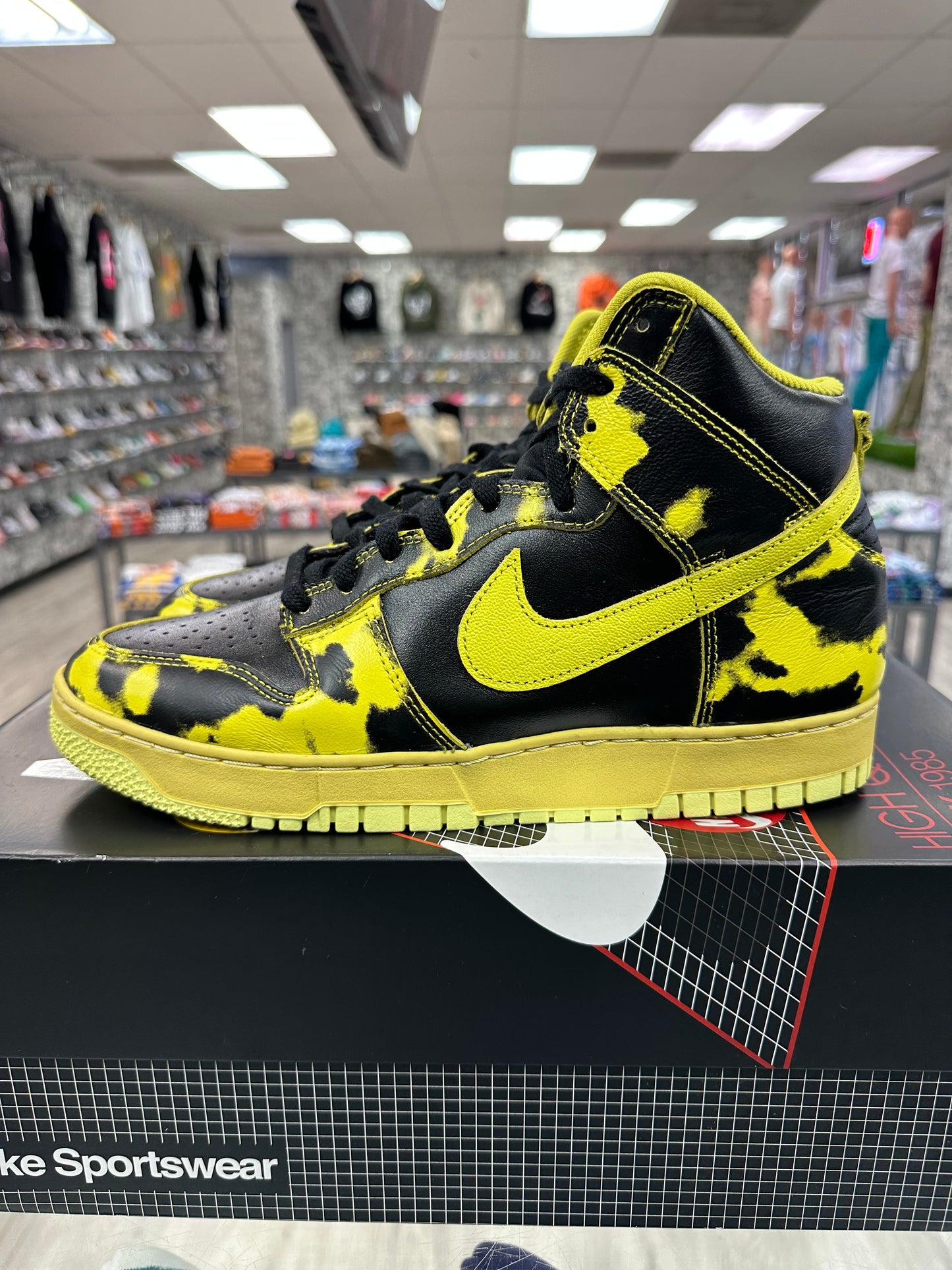 Nike Dunk High 1985 "Yellow Acid Wash" Size 10.5 *Preowned*