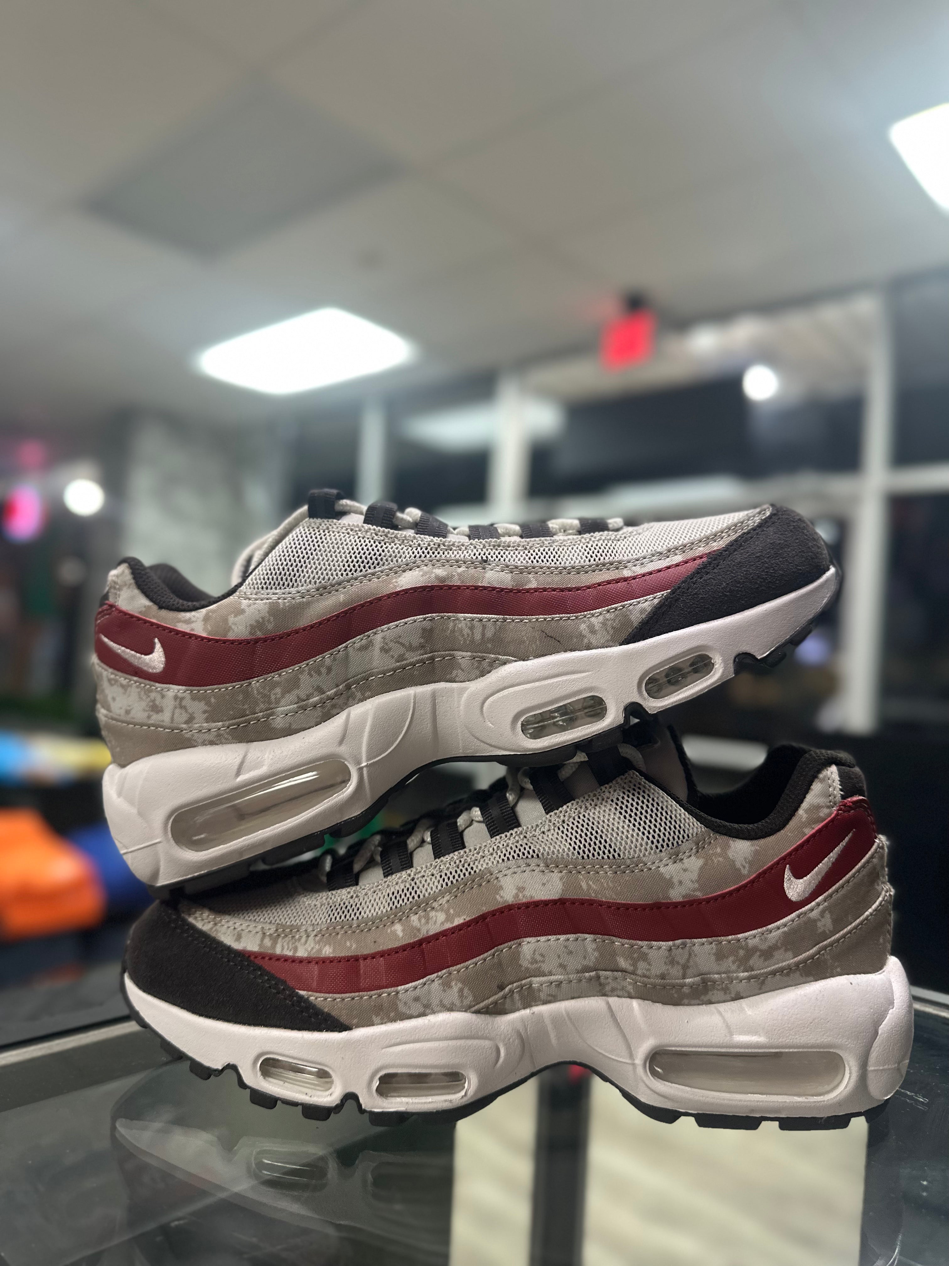 Nike Air Max 95 "Social Fc"