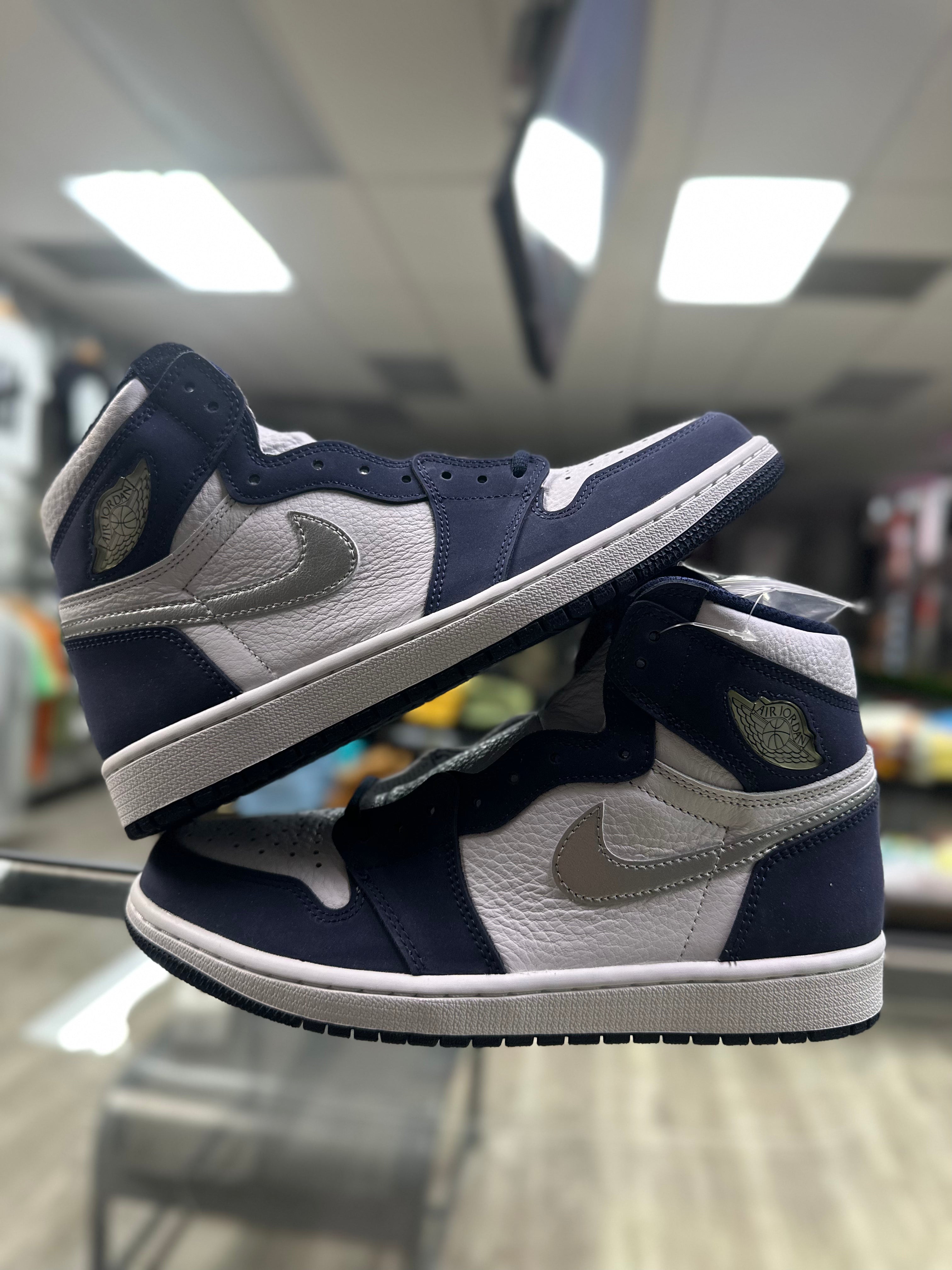 Air Jordan 1 "Midnight Navy"