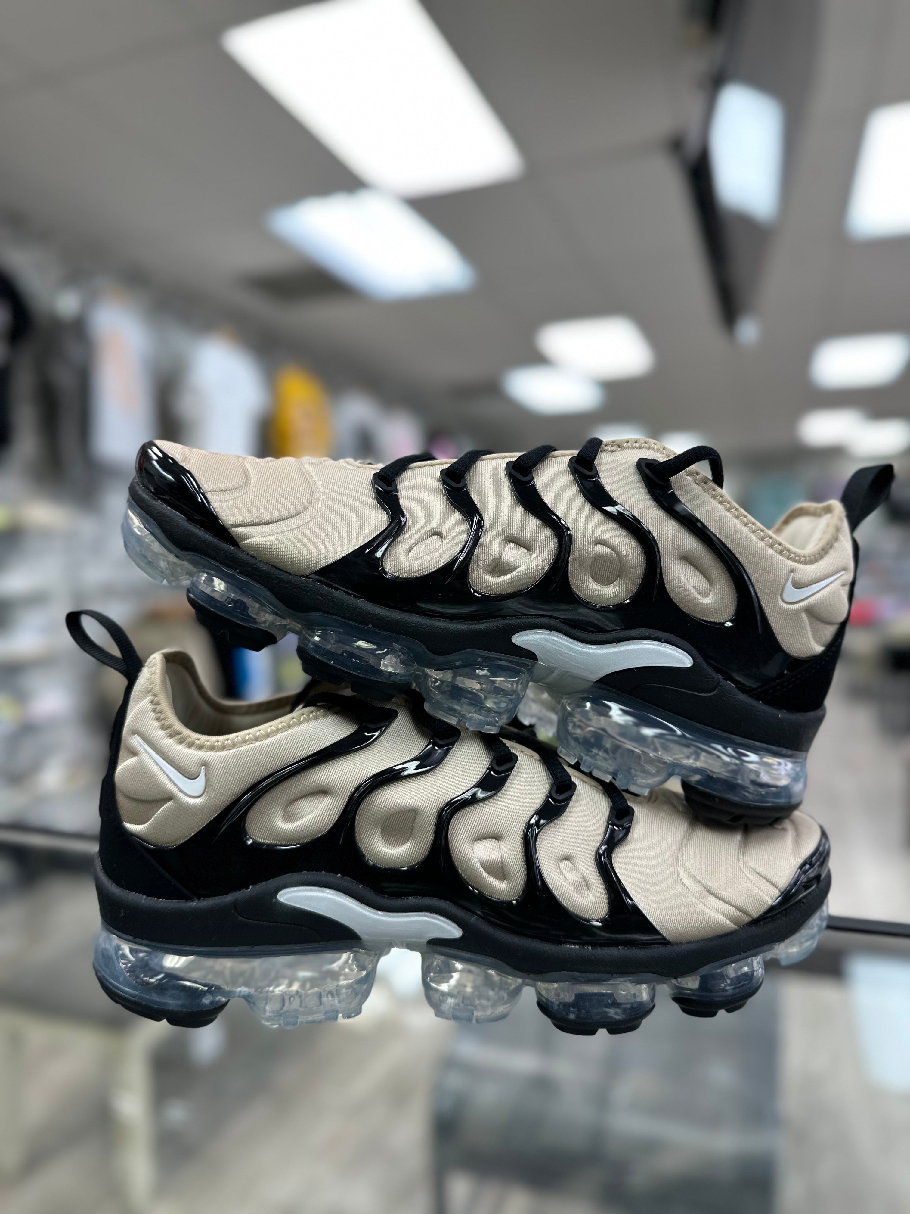 Nike Air Vapormax Plus "Beige Black"